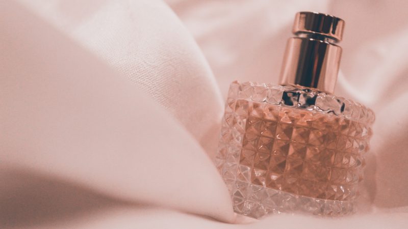 Tom Ford damskie perfumy - elegancja i luksus w jednym flakonie.